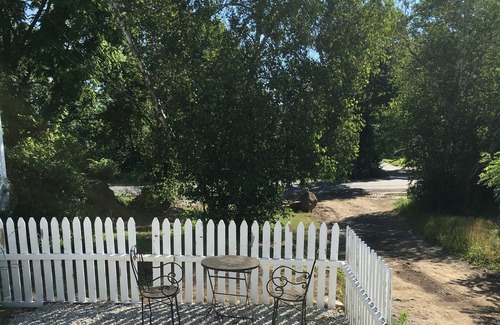 Newbury Appartement | Appartement privé de 2 chambres à proximité de Newburyport, des plages et des marais!