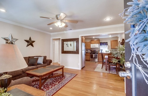 Burlingame Maison | Bungalow privé 2 chambres Bliss à North Park! À distance de marche de tout!