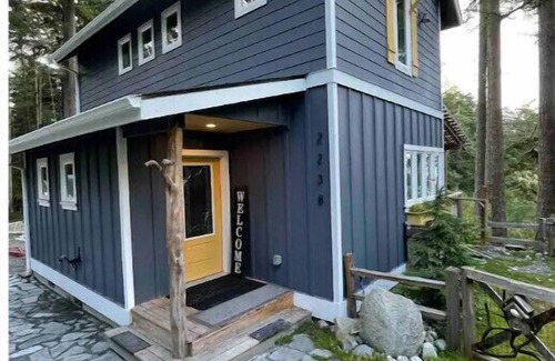 Coupeville Copropriété | Private 2 bedroom Cottage on a Lagoon.