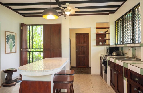 Ojochal Maison | Private 2 bedroom home close to the beach