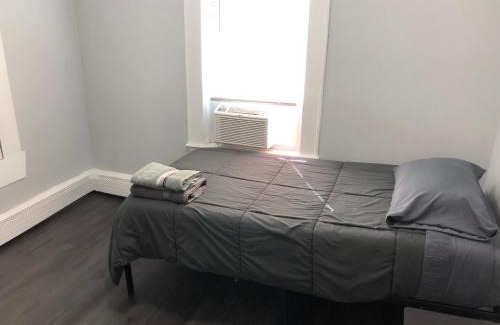 Linden Appartement | Private 2-bedroom with free parking and direct bus to NYC Manhattan only 2 blocks away