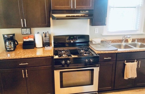Brighton Heights Appartement | Private 3 bdrm Apt. Spacious, Clean and Convenient