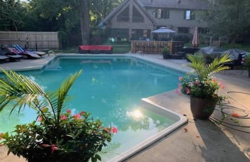 Leroy Maison | Private 5-Acre Bird Sanctuary Estate for Family and Friends!