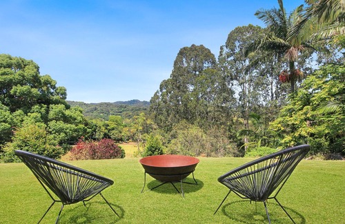 Burringbar Maison | Private 5 BD Home Nestled Amongst The Hinterlands