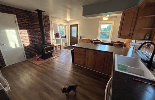 Marshland Autre | Private 5-bedroom farmhouse with AC in Rural Houston