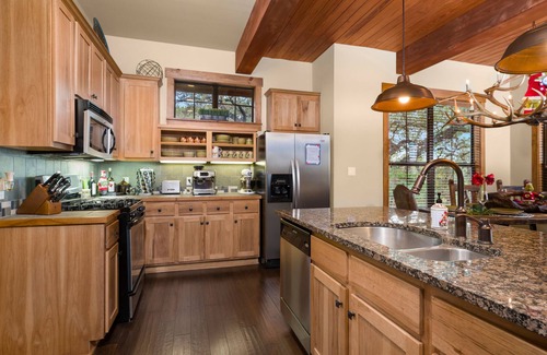 Leander Cabine | Private 5 Star Retreat overlooking Lake Travis