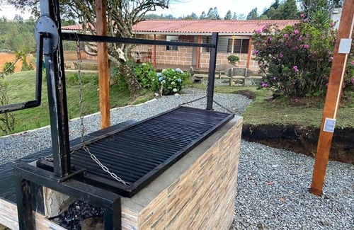 Guarne Maison | Private accommodation with Jacuzzi, wifi and BBQ area