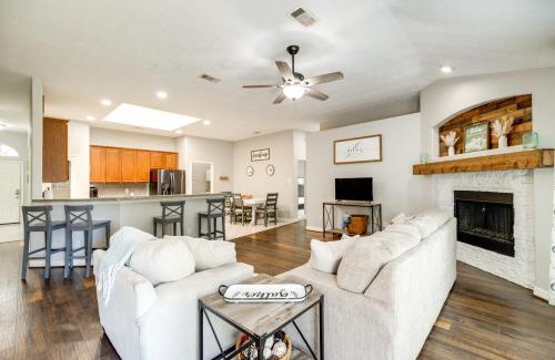 Cove Maison | Private Acreage, Pergola and Fire Pit Baytown Home