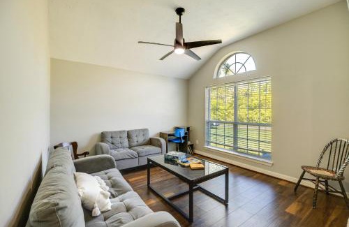 Cove Maison | Private Acreage, Pergola and Fire Pit Baytown Home