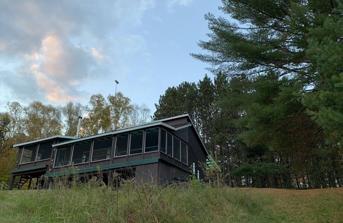 Brudenell Cottage | Private all season cottage on the majestic Madawaska River!