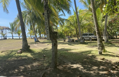 Parrita Maison | Private and Safe . Amazing House near of the Beach, enjoy the peace and relax.