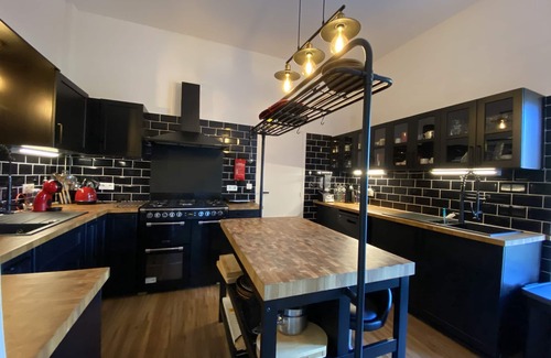 Excideuil Appartement | Private apartment with terrace and swimming pool