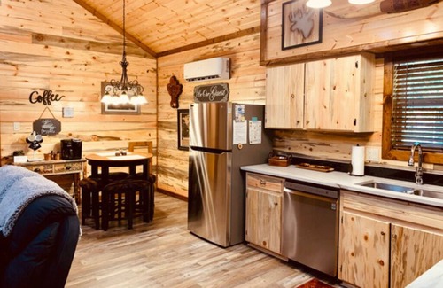 Ringold Cabine | Tranquility-a cozy cabin in a private area/1 BR /1 Bath/Sleeps 2/WiFi