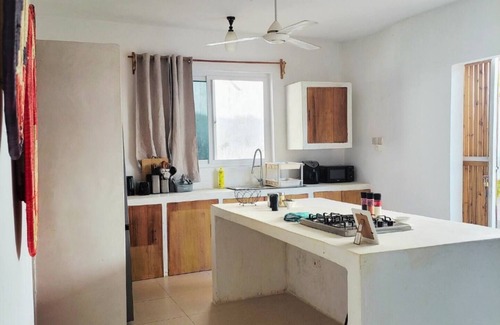 Paje Villa | Private Authentic Island Villa & pool Paje Zanzibar TV WIFI AC 90m to beach
