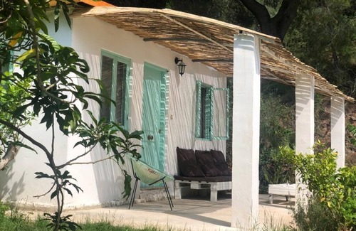 Betera Maison | Private bungalow in an ecological farm 30 minutes from Valencia and beaches.