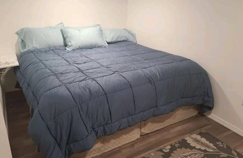 West Central Appartement | Private basement studio apt.