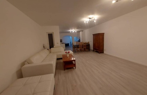 Monceau-sur-Sambre Station Balnéaire | Chambre privée ∙ 1 chambre ∙ 8 personnes