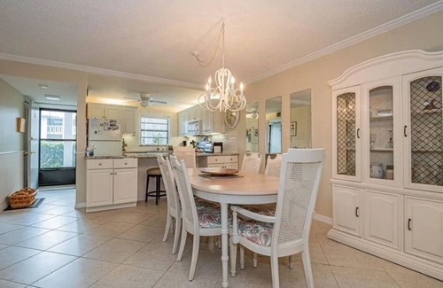 Indian River Shores Copropriété | Private Beach Access-1 minute walk from the door & the your coffee's still hot!