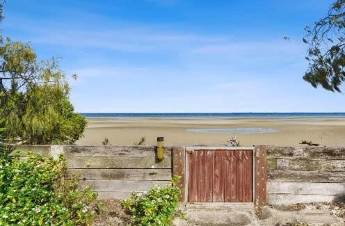 Beachmere Maison | Private Beach House for Your Perfect Family Holiday