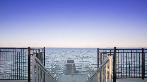 Beachmere Maison | Private Beach House for Your Perfect Family Holiday