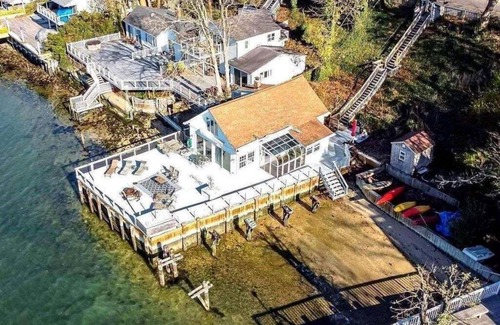 Northport Maison | Private Beach House Getaway.
