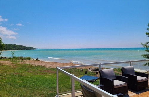 Port Albert Maison | Private Beach, Lakefront Escape in Port Albert.