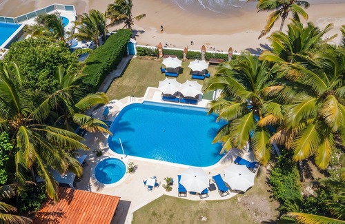 Los Brazos Villa | PRIVATE BEACHFRONT VILLA - Fully Loaded! - Mara Serena