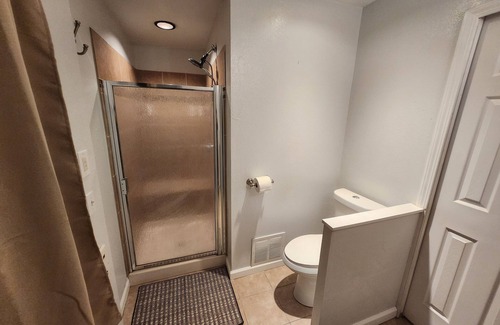 East Colfax Maison | Private bedroom and bathroom in Denver. Private entrance and wifi