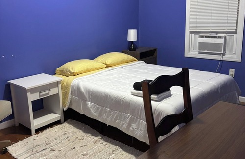 Newark Appartement | Private bedroom in shared apartment in Newark with WiFi, AC