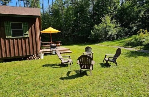 Wolfeboro Cabine | Private Cabin Getaway in the Woods Rockland