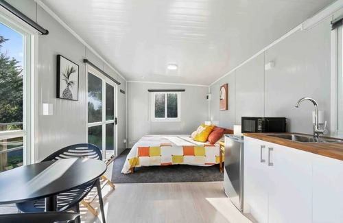 Paraparaumu Chalet De Ski | Private Cabin Retreat