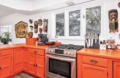 Solon Mills Maison | Private Cabin with Scenic Nature Views in Richmond