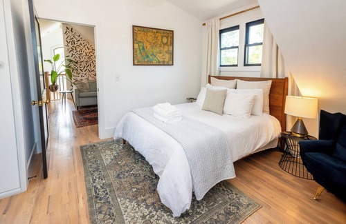 Lockeland Springs Maison | Private Carriage House in Diverse & Historic East Nashville- Minutes to Downtown