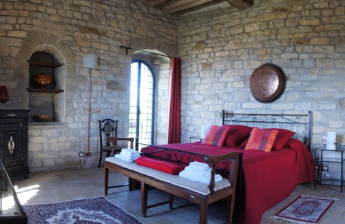 Nerbisci Autre | Chateau Prive' Gubbio Perugia Ombrie, 8 personnes, jacuzzi, jardins, bbq terrace