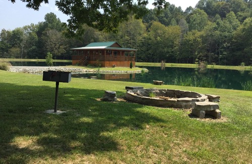 Russell Springs Cabine | Catch privée et la libération Lake - Location de bateaux inclus! Près du lac Cumberland!
