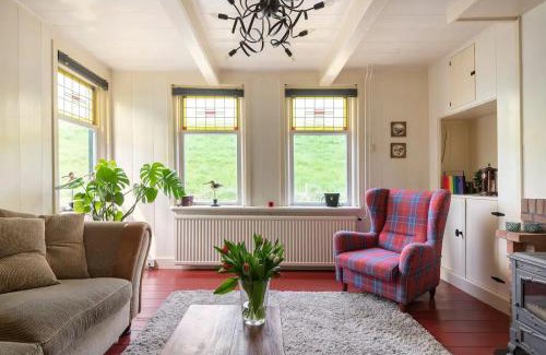 Andijk Maison | Private Characteristic farmhouse near the lake