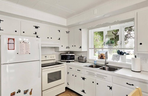 Paradise Maison | Private & Charming Cottage In Rural Lancaster County - 5 mile from attractions