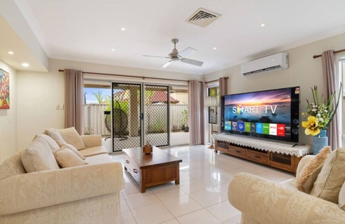Calamvale Appartement | Private Cinema! 5Beds Spacious Villa Near Shops