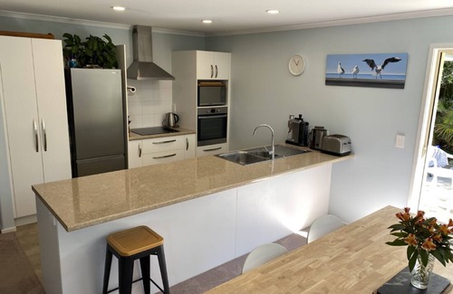 Whakatane Maison | Private Coastal Sanctuary, 100m from the beach
