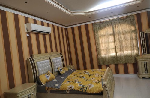 Al Wakrah Maison | Private Comfy Bedroom in Shared Apartment