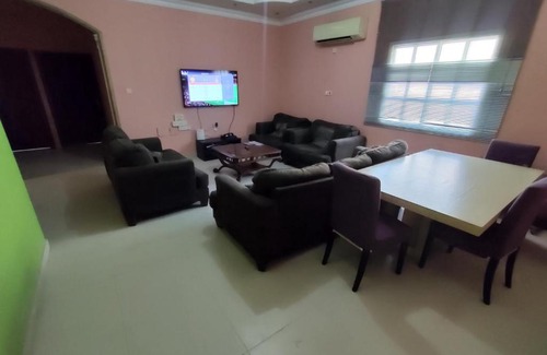 Al Wakrah Maison | Private Comfy Bedroom in Shared Apartment