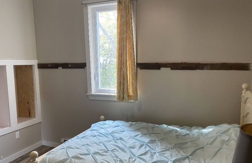 Rollinsford Copropriété | Private Converted 1700 Barn - 2 Bedrooms, 1 Bath