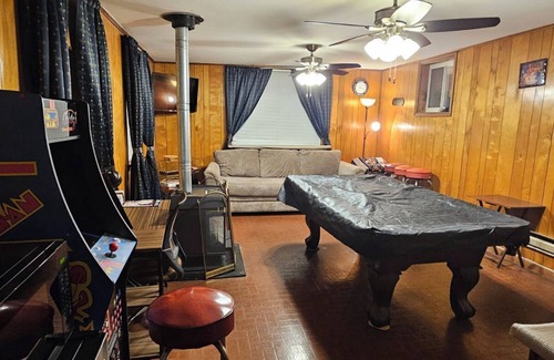 Capitol Heights Appartement | Private Corporate Suite DC East, Maryland 1BR1BA PrinterFaxDesk in Private Room