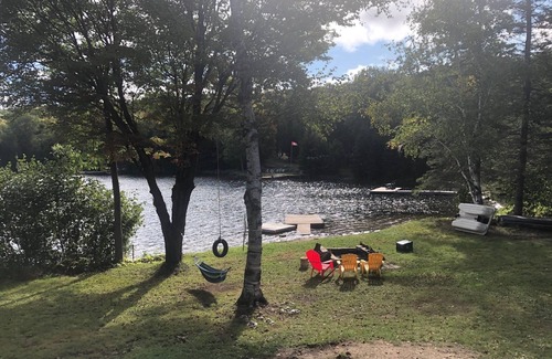 Harcourt Maison | Private Cottage on Lake Cardiff