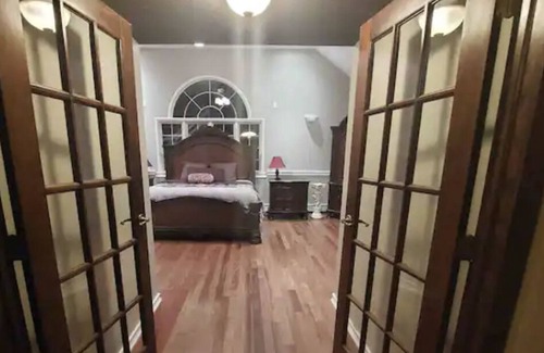 Norristown Maison | Private cozy home in tranquil location Norristown PA