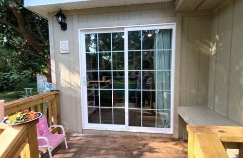 Red Hill Appartement | Private Cozy Room Getaway Golf Course View CCU, HGTC, CMC, 20 Restaurant 1 Min.