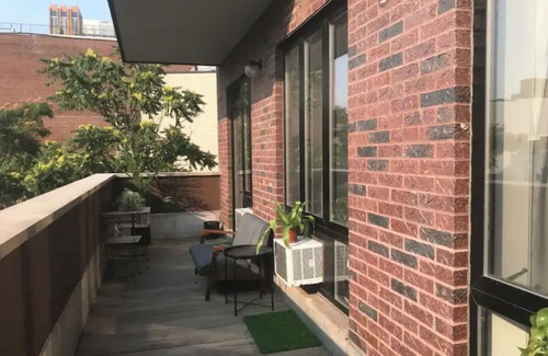 East Williamsburg Appartement | Private Deck Paradise