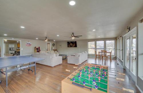 Tia Juana Maison | Private Dock Grand Lake Family Home