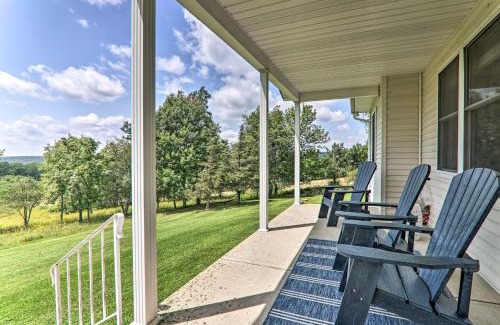 Thompson Maison | Private Dog-Friendly Home 3 Mi to Elk Mountain