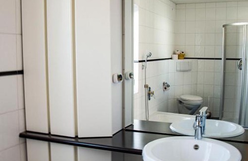 Dornbirn Maison | Private doublebed Room with balcony in shared house